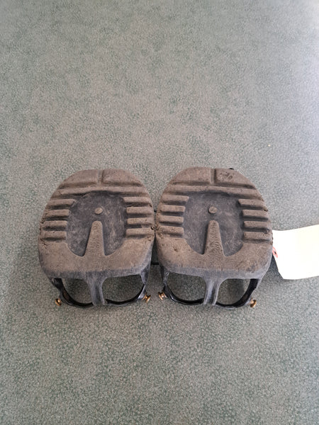 1 Slim Scoot Boot Pair