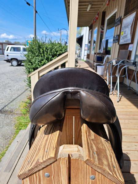 17" County Dressage Saddle