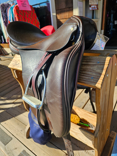 18" Schleese Ostergaard Dressage Saddle