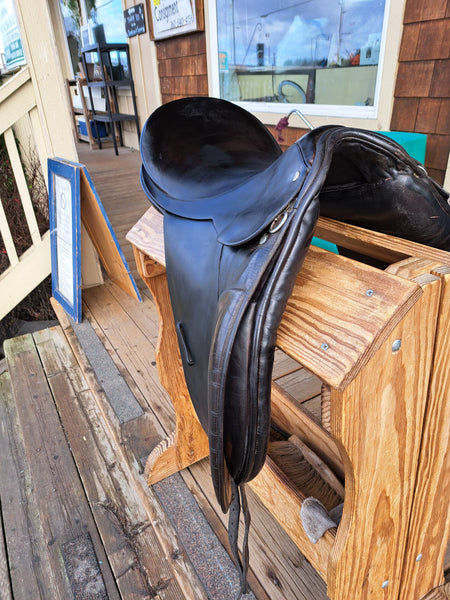 16.5" County Connection Dressage Saddle