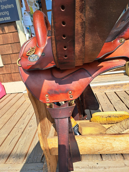 17" Crates Endurance Saddle