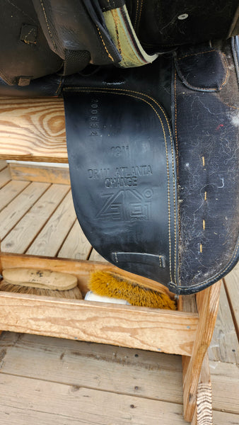 18" Zaldi Drim Atlanta Dressage Saddle