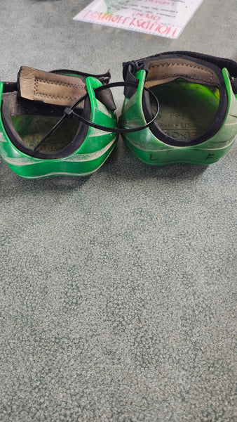 Size 140x130 Renegade Viper Hoof Boots