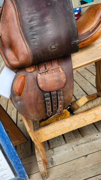 17" Crosby Hampton Classic Saddle