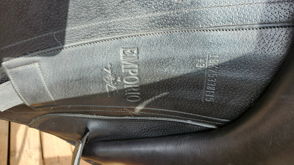 18" Equipe Emporio Monoflap Dressage Saddle