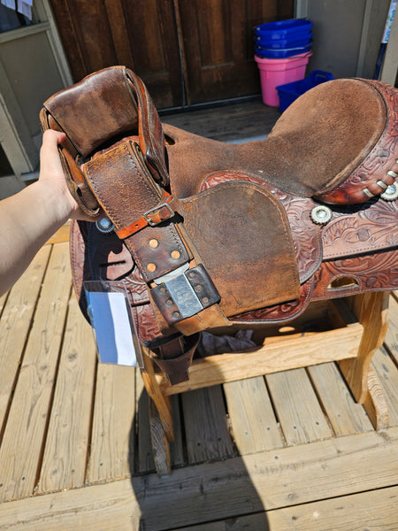 On Trial    16" Comal Saddlery Western Equitation Saddle