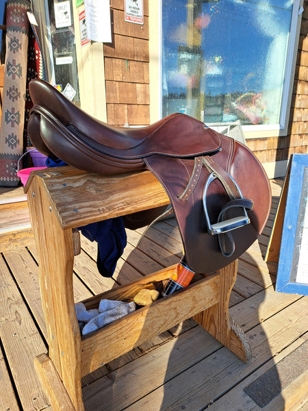 19" Frank Baines Reflex Close Contact Jump Saddle