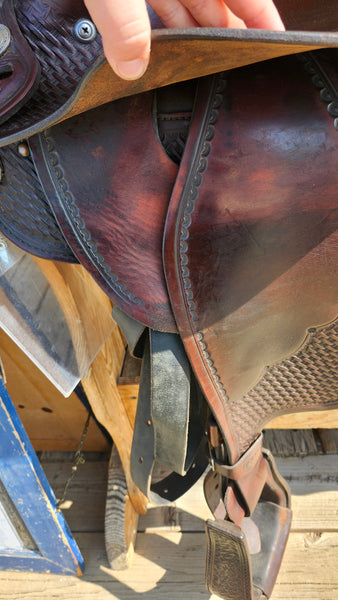 15" Crates Round Skirt Western Trail Saddle