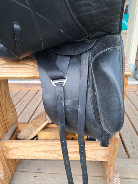 18" Borne Journey Dressage Saddle