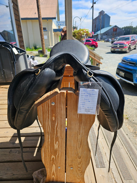 17.5" Hulsebos WB4 Dressage Saddle