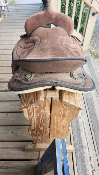 16" Big Horn Synthetic Western Saddle