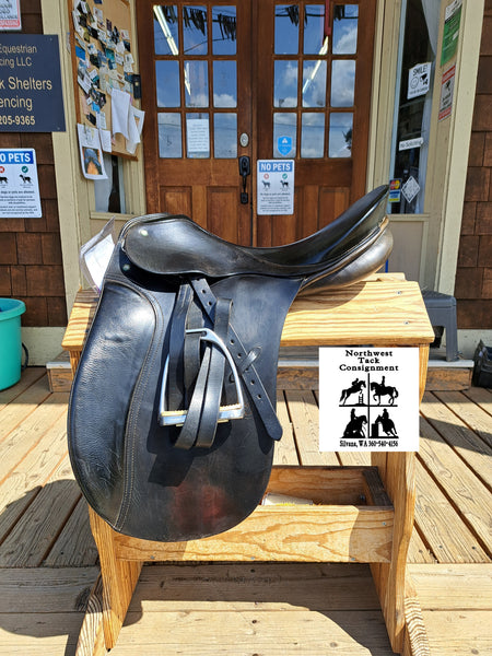ON TRIAL 17.5" Passier Baum Dressage Saddle