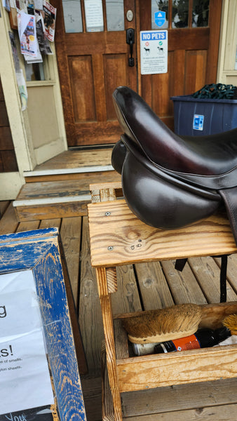 17" Hulsebos WB4 Dressage Saddle