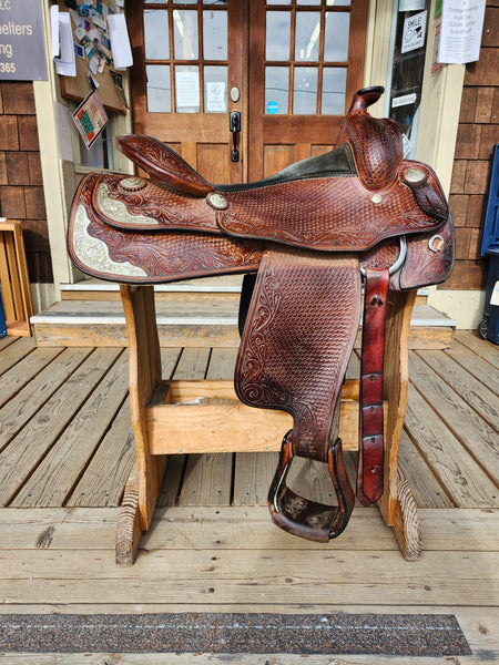 16" Champion Turf Show Saddle