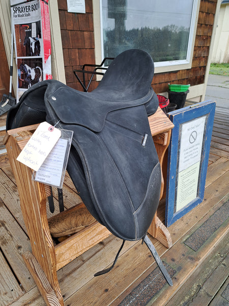 17.5" Wintec Isabell Werth Dressage Saddle