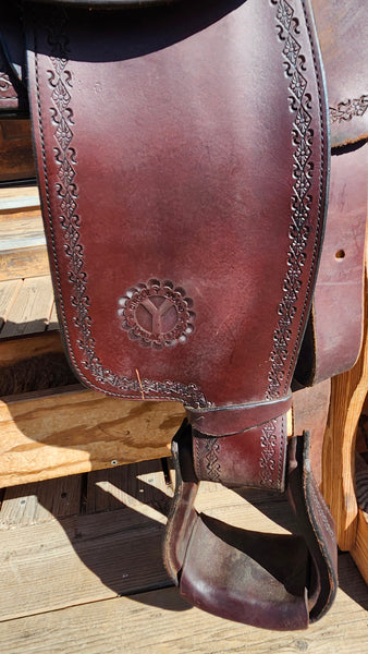 16" Circle Y Oasis Arabian Flex Lite Trail Saddle