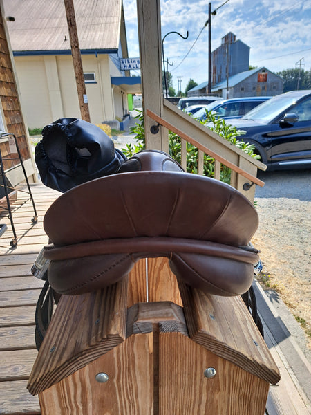 16" Lovatt & Ricketts All Purpose Saddle