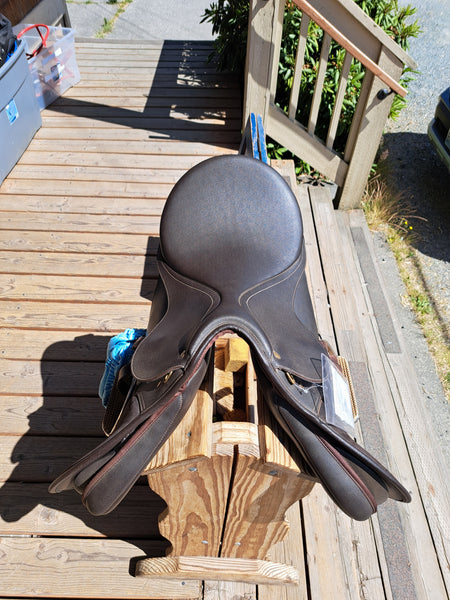 18" Wintec All Purpose English Saddle
