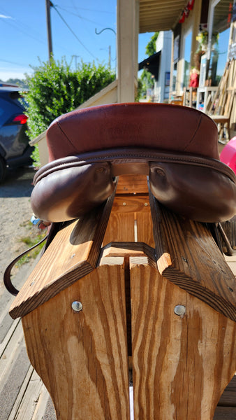 18" Joseph Sterling Jump Saddle