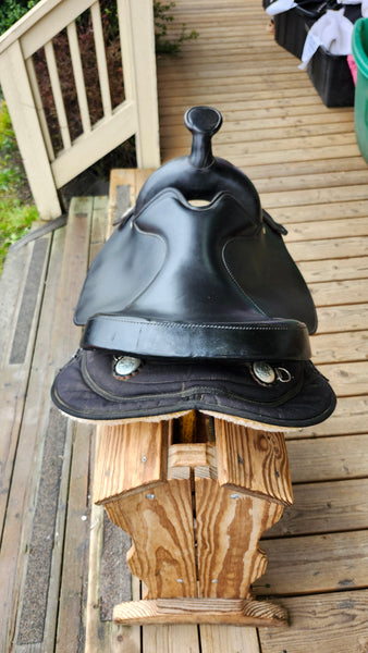 ON TRIAL 15.5" Big Horn Synthetic Arabian Saddle