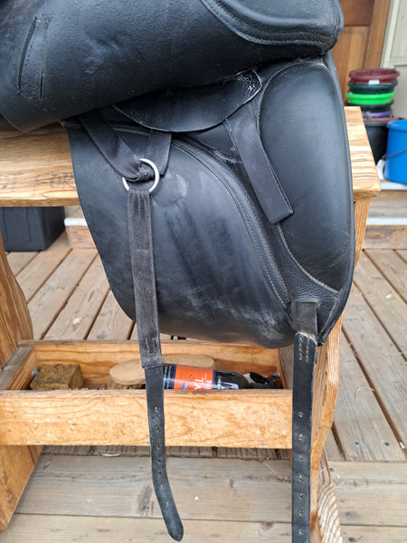 18" North Star Dressage Saddle