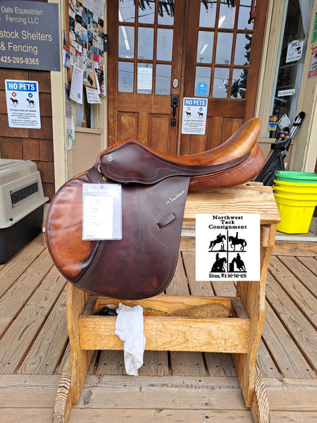 17.5" M. Toulouse Close Contact Jumping Saddle