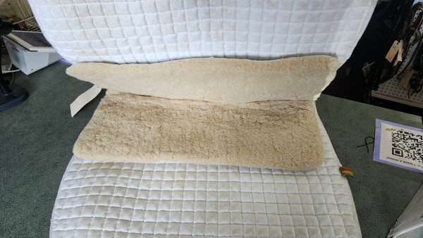 Fleeceworks Quilted dressage Pad with Fleece Lining