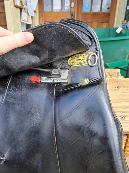 16.5" Kieffer Wien D.L. Dressage Saddle