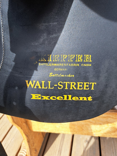 17.5" Kieffer Wall-Street Dressage Saddle