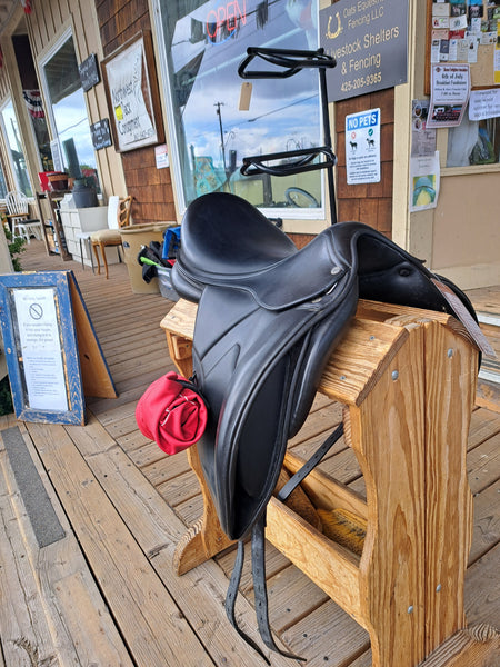 17.5" Equipe Bocelli Monoflap Dressage Saddle