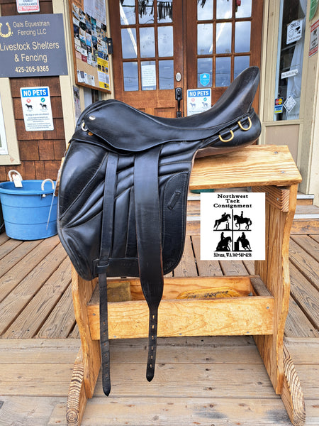 17.5" Black Country Equinox Monoflap Dressage Saddle