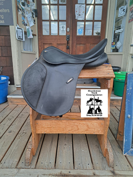 18" Wintec All Purpose Saddle
