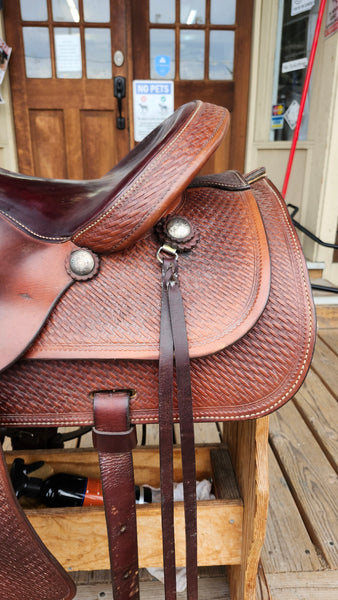 16" Crates Mustang Trail Saddle