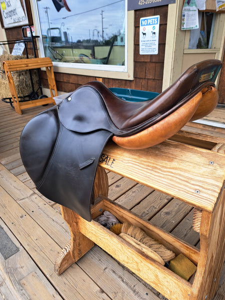 17.5" Macel Sellier Close Contact Jumping Saddle
