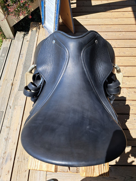 18" Schleese Infinity II Dressage Saddle