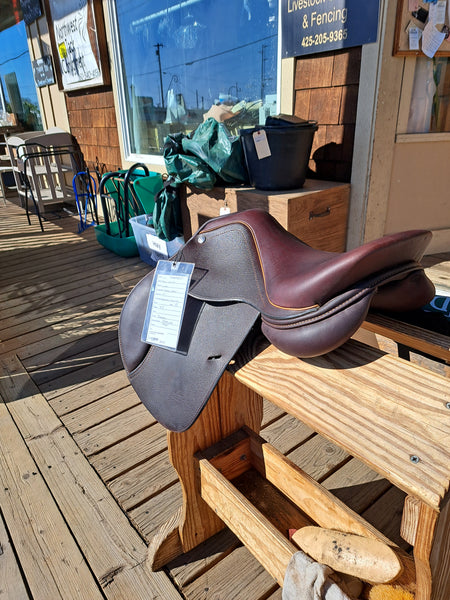 14" Dover Circuit Close Contact Jump Saddle