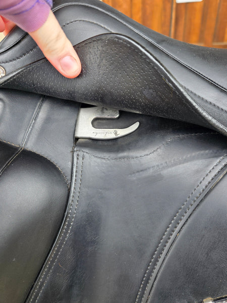 17" Equipe Glamour Ecarbon Dressage Saddle