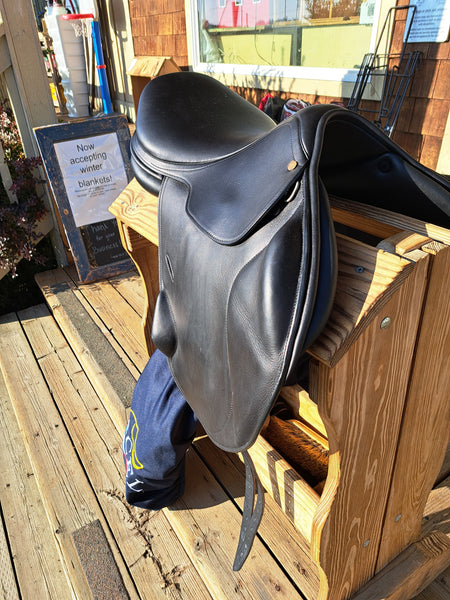 16.5" Macel Rafale S Monoquartier Jumping Saddle