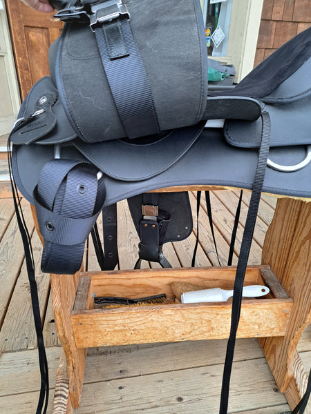 16" Wintec Western Trail Saddle