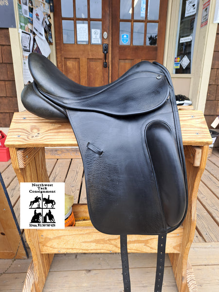 16" County Perfection Dressage Saddle