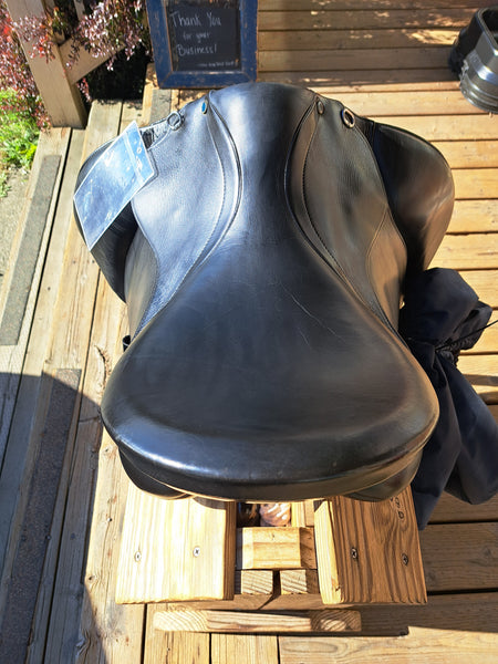 17" Stubben 1894 Dressage Saddle