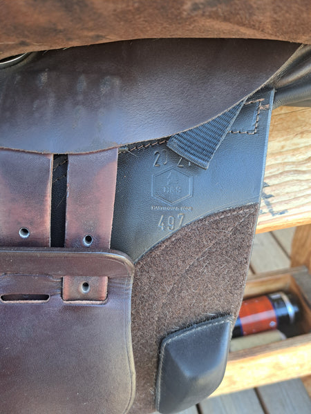 17" Hastilow & Sons Concept Jump Saddle