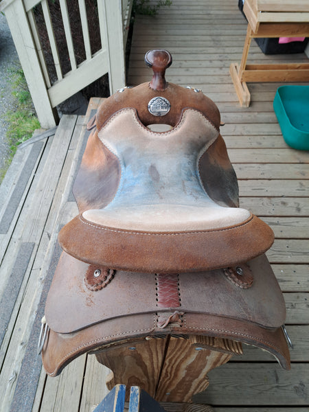 15" Silver Mesa Rough Out Work Saddle