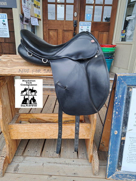 15.5" Courbette Lemetex Bernina Junior Dressage Saddle