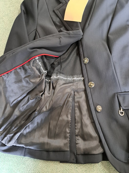 Ariat Pro Series Platinum Show Coat Size 4R