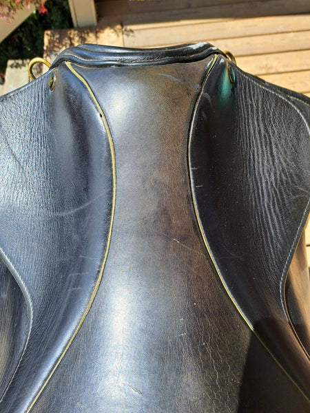 18" JRD Dressage Saddle
