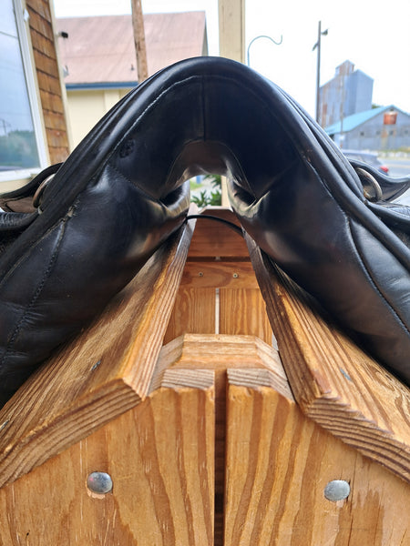 18" Borne Journey Dressage Saddle