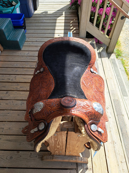 17.5" Blue Ribbon Western Show Saddle