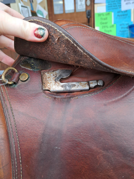 17" HDR Close Contact Saddle