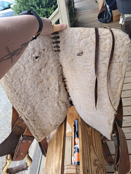 13" Three Bars Saddlery Roping Saddle